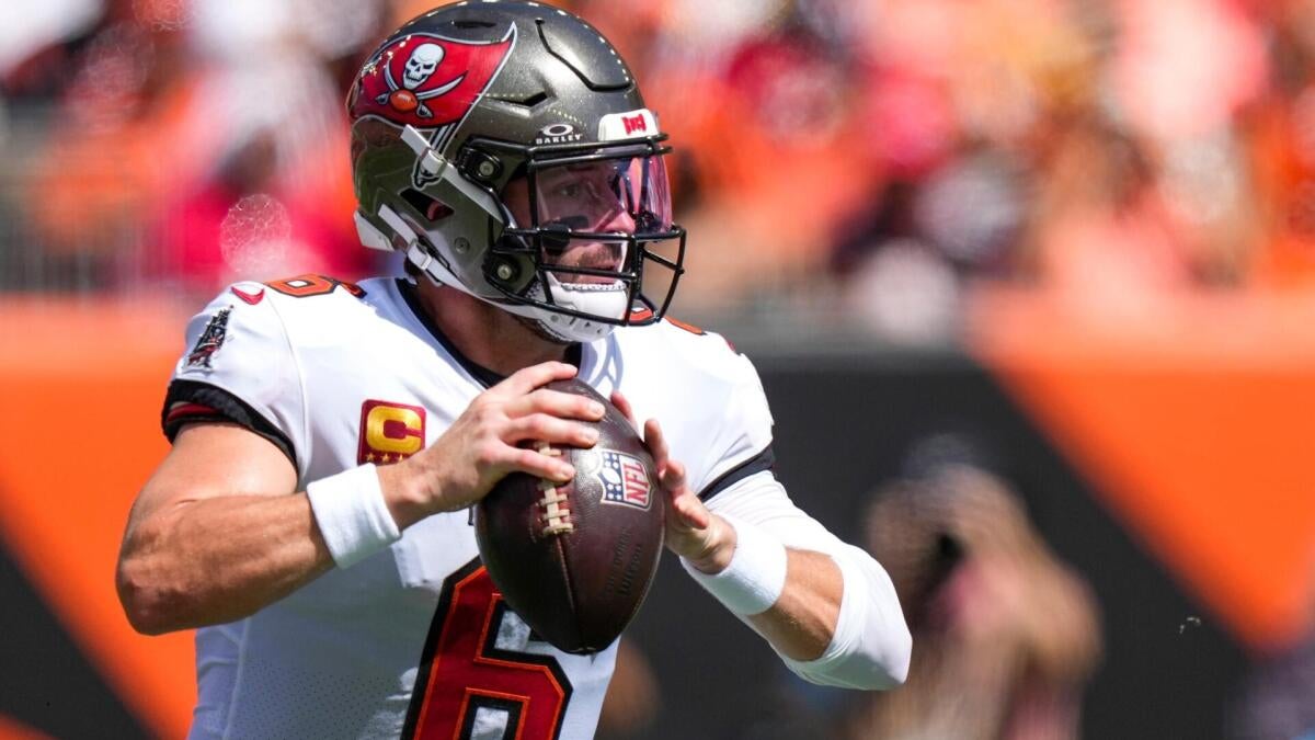 Baker Mayfield set to return for Buccaneers after three-game absence, will wear custom glove
