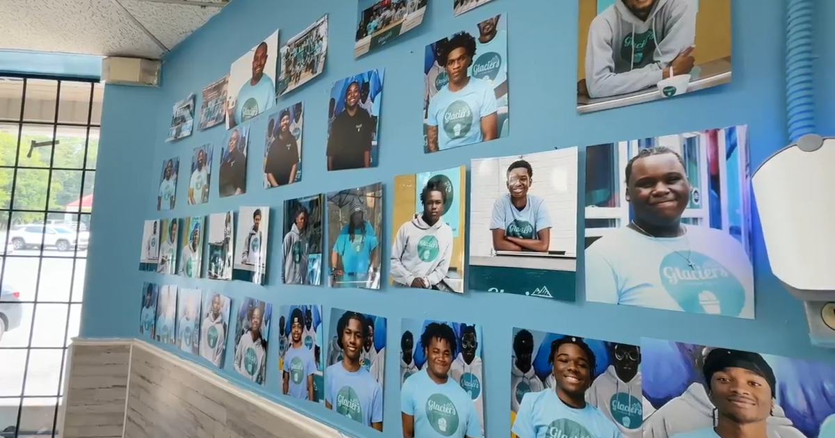 Atlanta Italian ice shop offers teenagers chance to learn how to lead and become men – CBS News