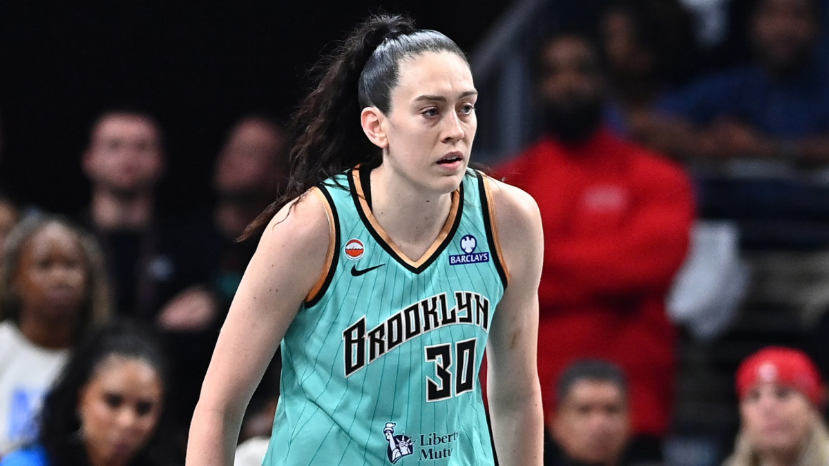 Breanna Stewart says refs wrongly told Liberty they had no timeouts left in final seconds of loss to Dream