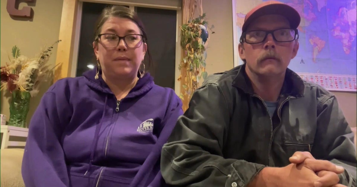 Oregon mom says she ran to son's school when co-worker heard gunshots
