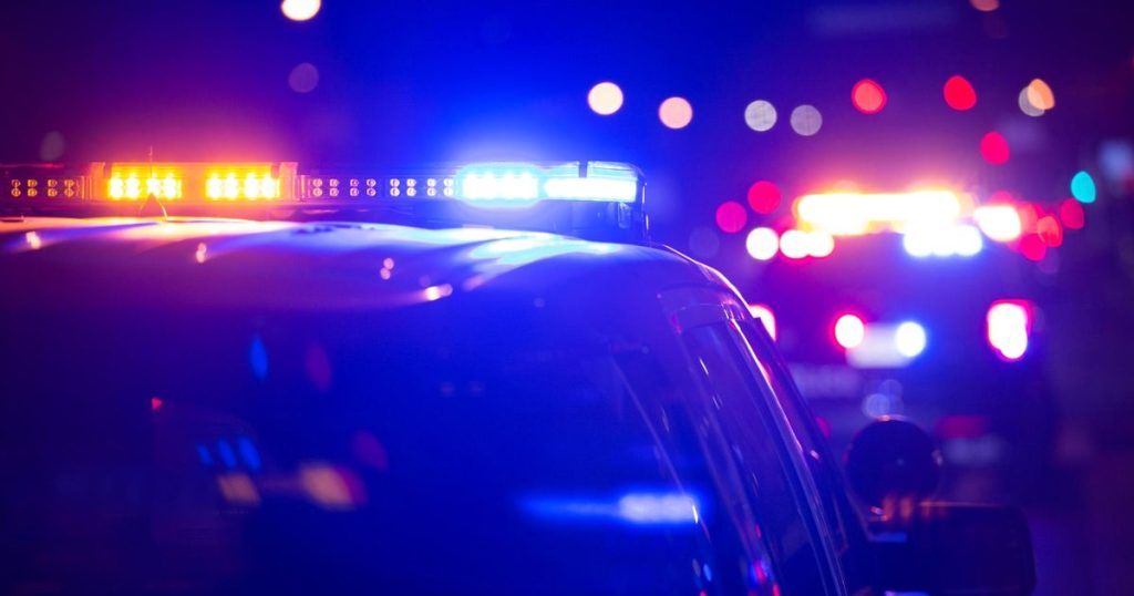 Denver police investigating crash that killed pedestrian – CBS News
