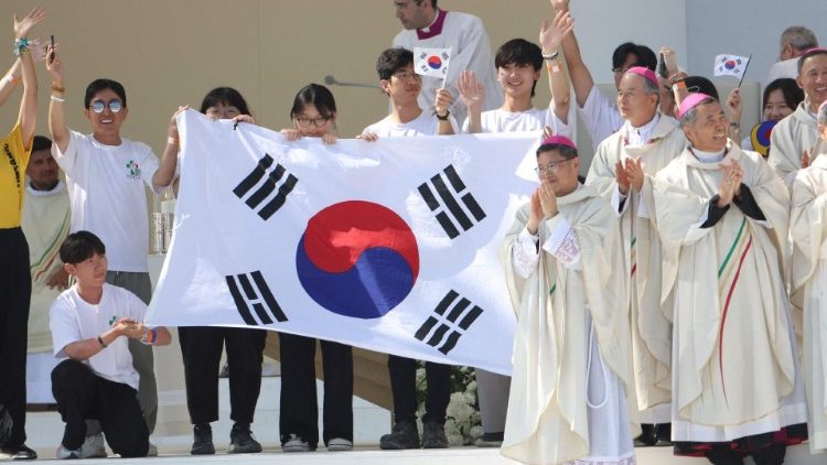 Pope Leo urges young people to register for 2027 World Youth Day