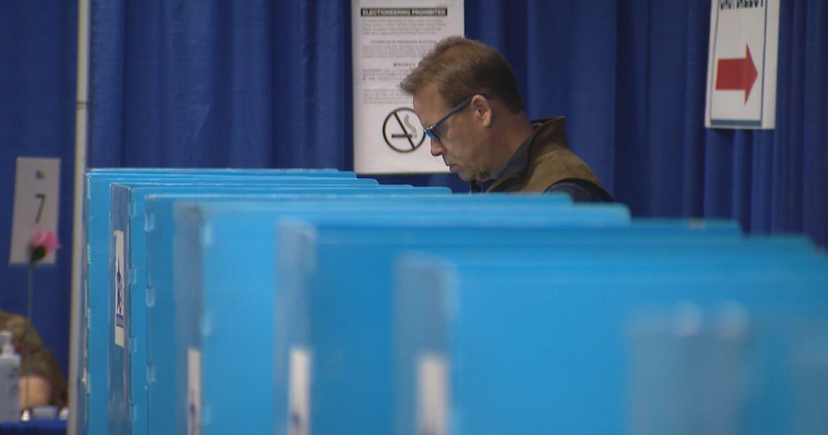 Chicago, Illinois early voting sites expand in all counties on Monday morning; find your nearest location – CBS News