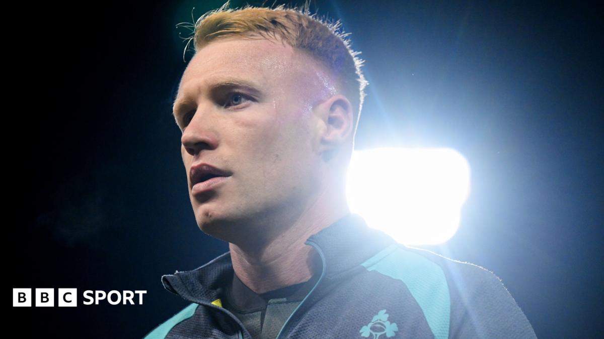 Could Frawley earn Ireland fly-half starting spot?