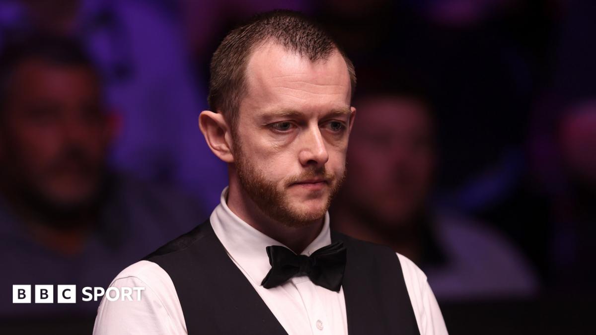 Allen reveals mental health clinic stay before return