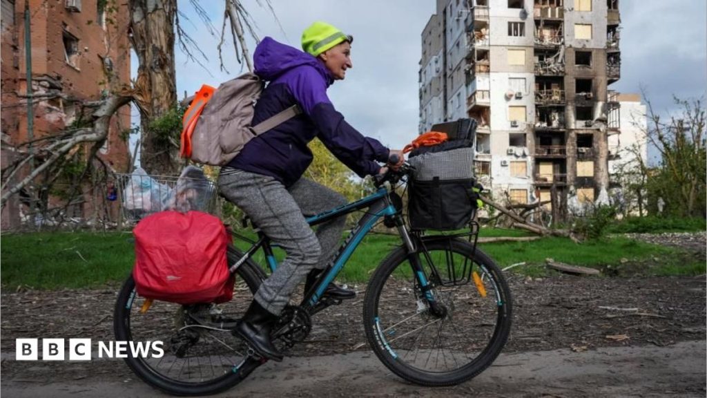 'The city is alive': A brief peace in Kherson, but residents fear what comes next