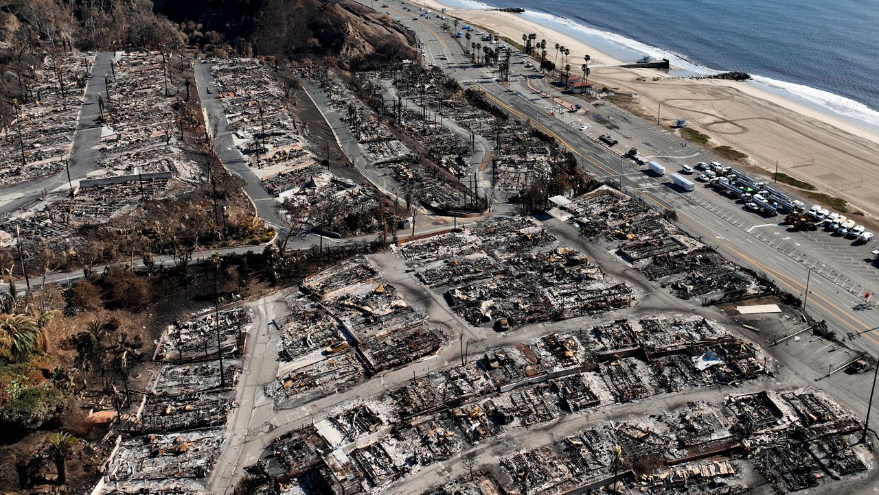 State report affirms failures of LA city, county response to Jan 2025 fires – Spectrum News