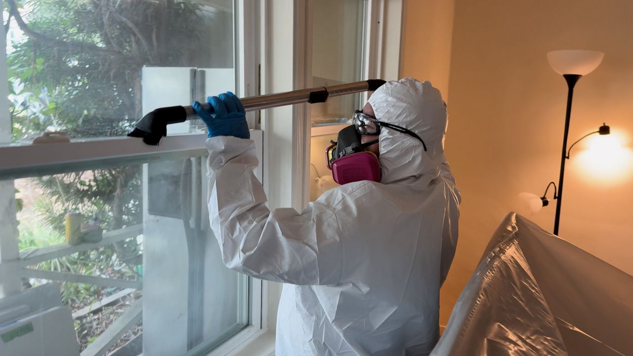 Some Altadena home­owners are getting whole-home fire re­me­di­ation for free, thanks to a Cal Fire grant – Spectrum News