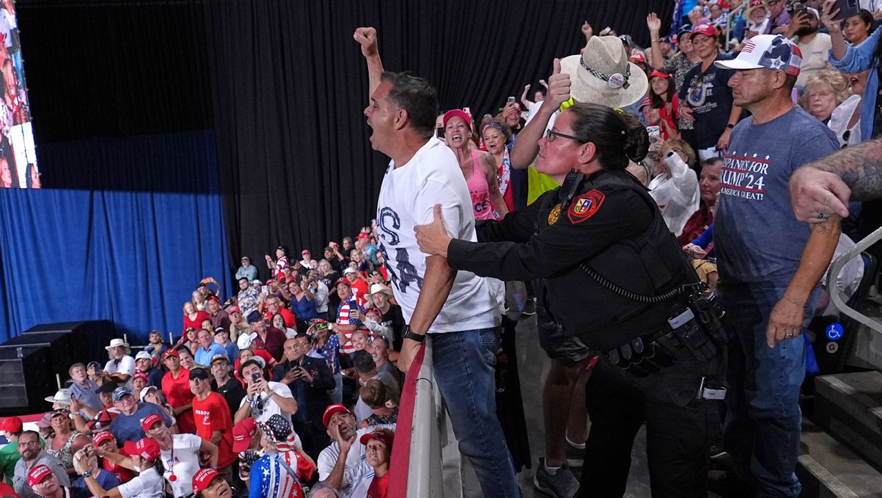 Trump interrupted by protesters as he fights to rally Texas voters behind Paxton in US Senate race – Spectrum News