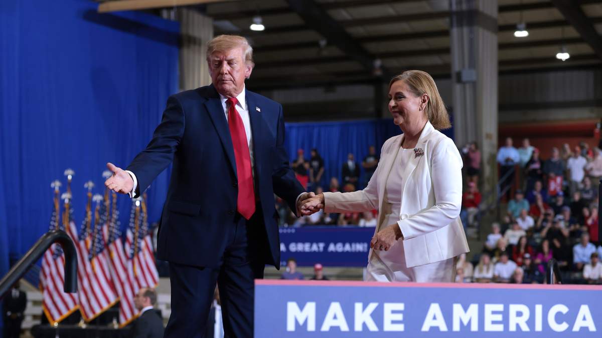 President Trump Hits Stump In South Carolina As Midterm Home Stretch Nears – NewsRadio 740 KTRH