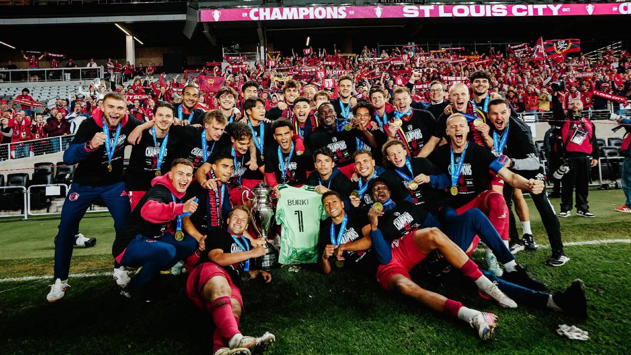 Backup Ben Lundt makes key save in shootout as St. Louis beats Crew to win Lamar Hunt U.S. Open Cup – Spectrum News