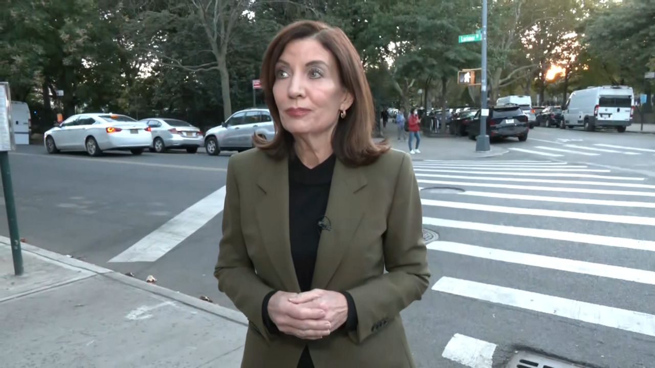 Amid her reelection bid, Hochul aims at retaking Congress – Spectrum News