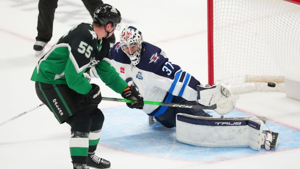 Connor Hellebuyck earns win in his Devils debut as New Jersey beats Dallas 5-1 – Spectrum News