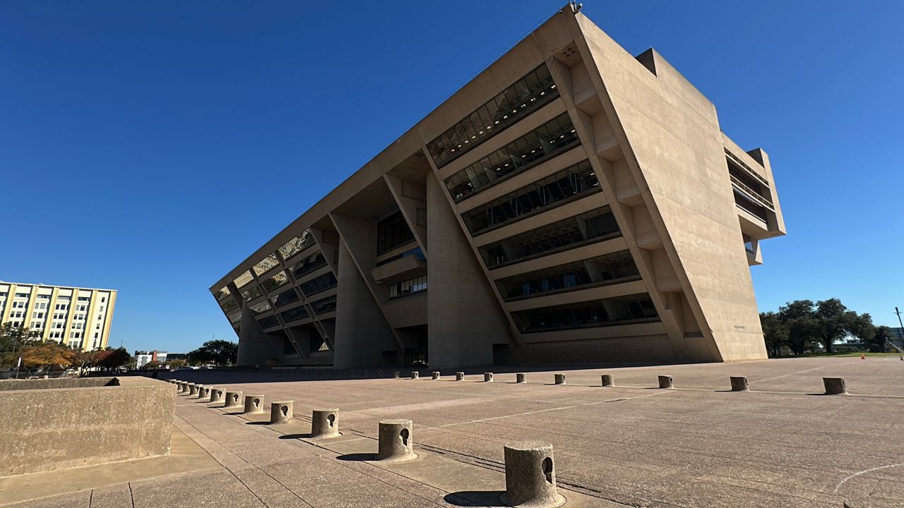 Dallas leaders sound alarm as downtown deals with mass 'exodus' – Spectrum News