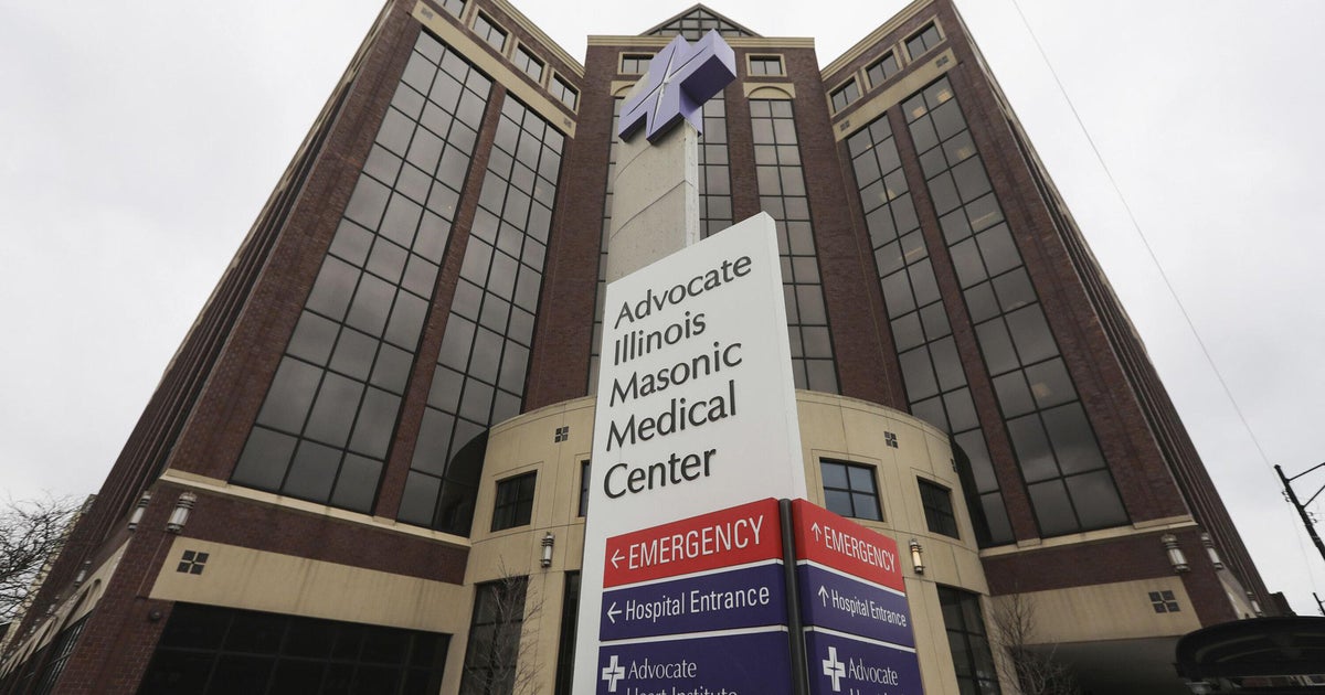 Advocate Illinois Masonic Medical Center cafeteria fails health inspection; 200 live roaches found in kitchen – CBS News