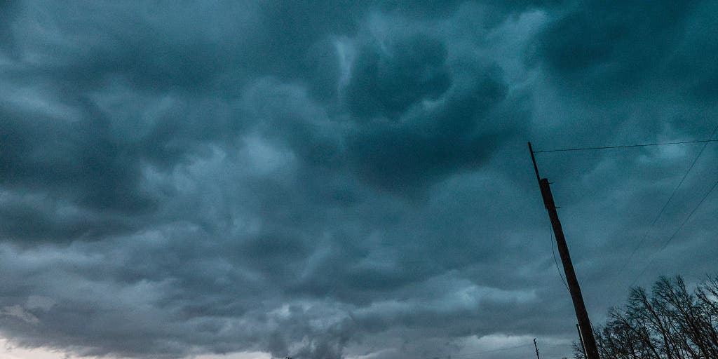 Destructive wind gusts and large hail target the Northern Plains through the weekend – FOX Weather
