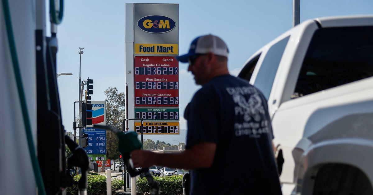 CBS News poll finds Democrats maintain House advantage amid concern about prices