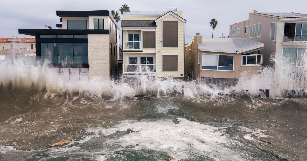 Southern California endures coastal flooding, high tides and rain as Rachel's potentially destructive impacts arrive – CBS News