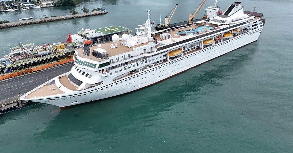 Internal documents show failed scramble to save "forever cruise"