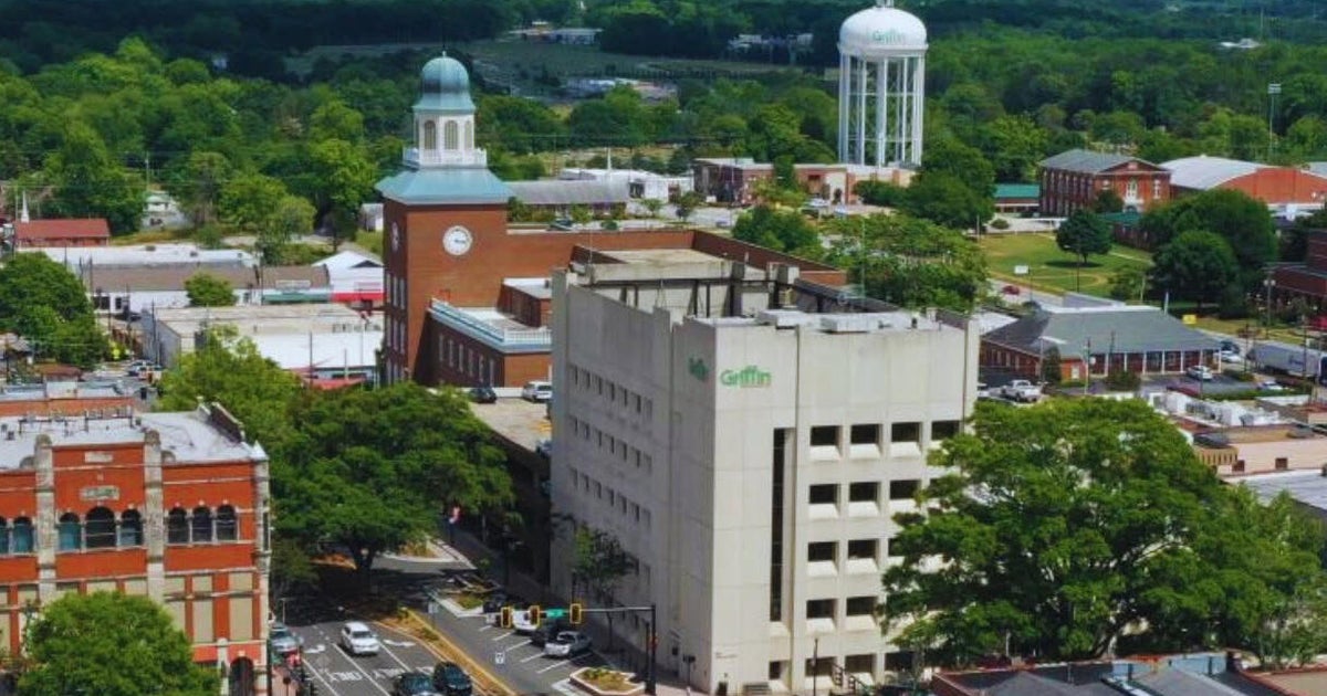 Griffin commissioners name new interim city manager days after former official's firing without cause – CBS News