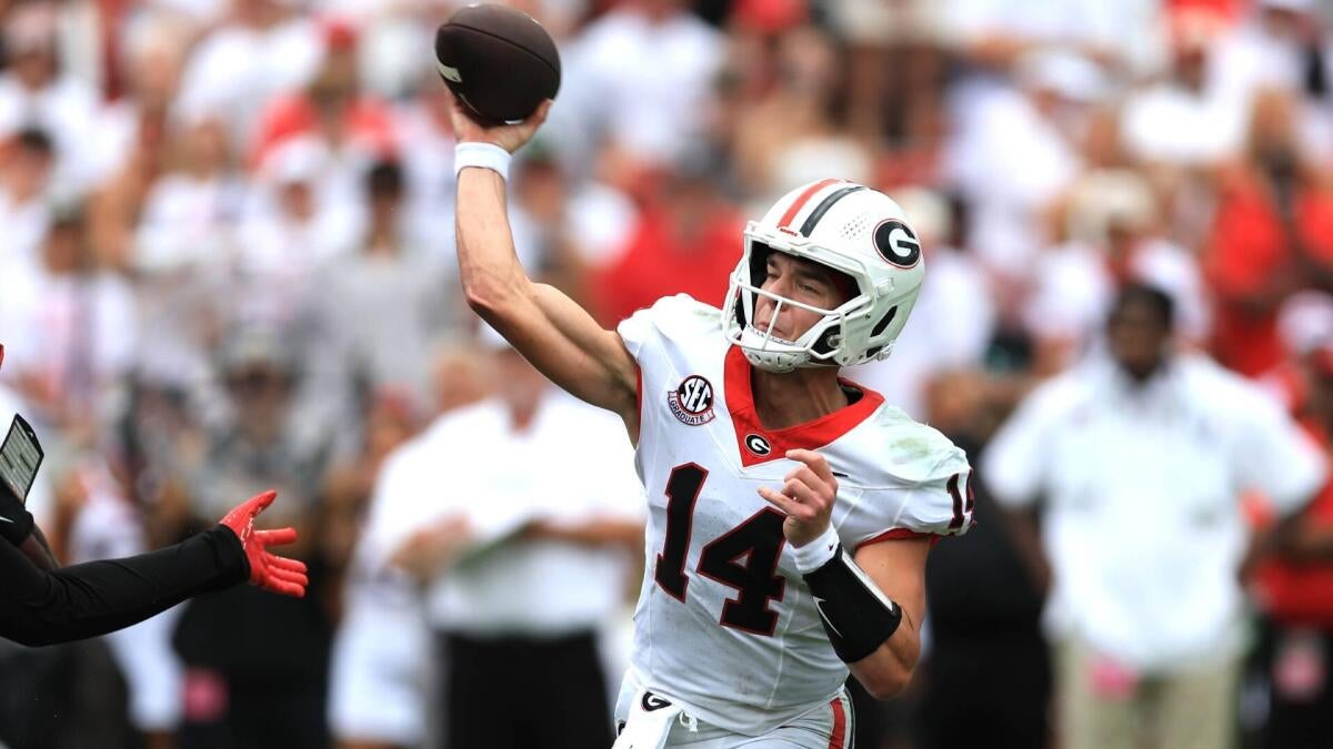 Georgia vs. Florida prediction, pick, odds, spread: Bulldogs, Gators renew rivalry with CFP, SEC stakes