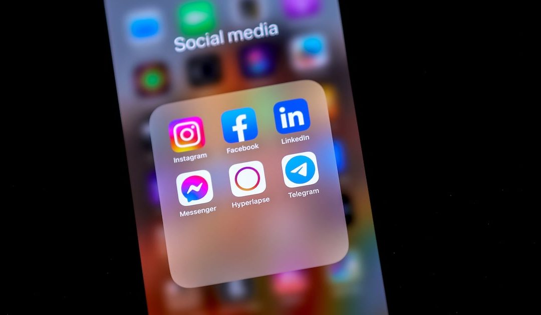 2 sold drugs through Facebook Messenger – WSB-TV