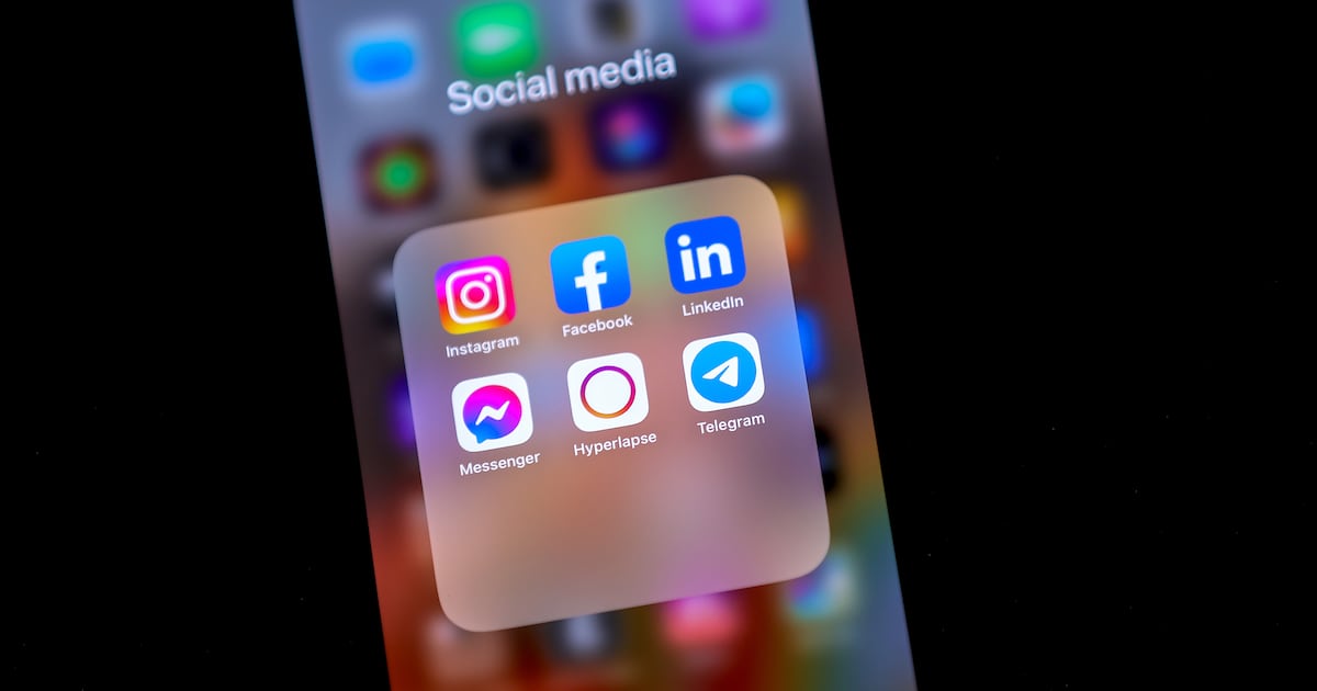 2 sold drugs through Facebook Messenger – WSB-TV