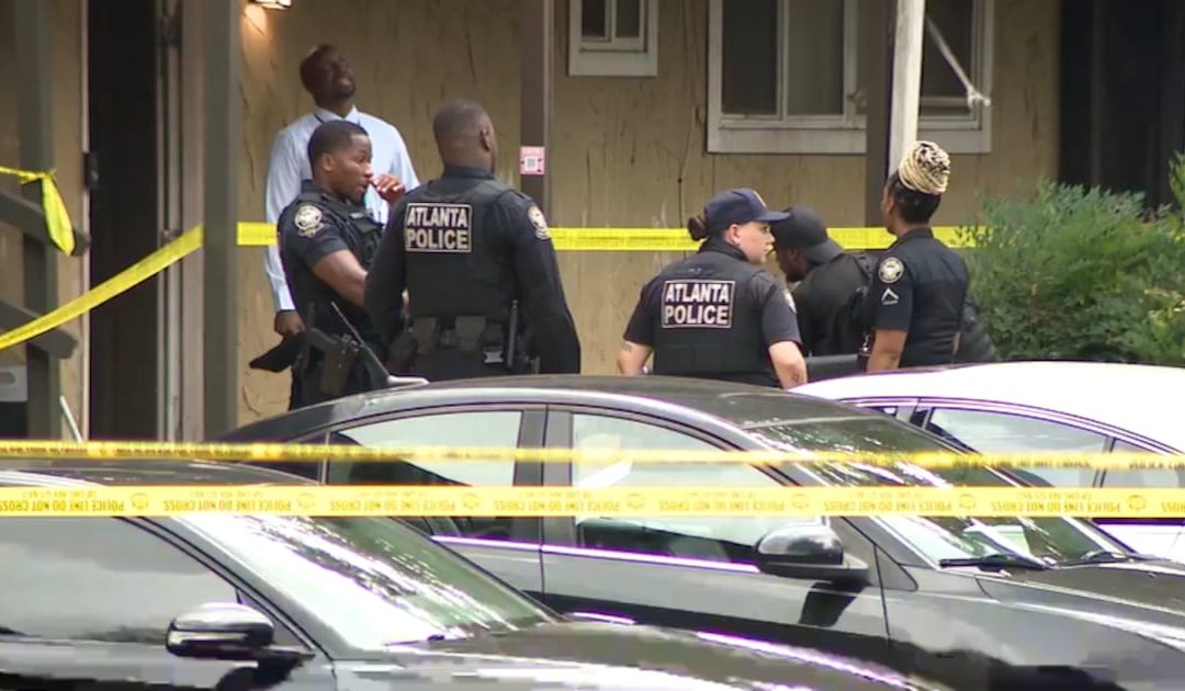 Man dies in shooting inside apartment, 1 detained – WSB-TV