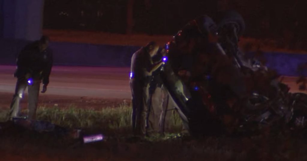 Driver dies after crashing into concrete pillar on I-95 in Jacksonville – Action News Jax