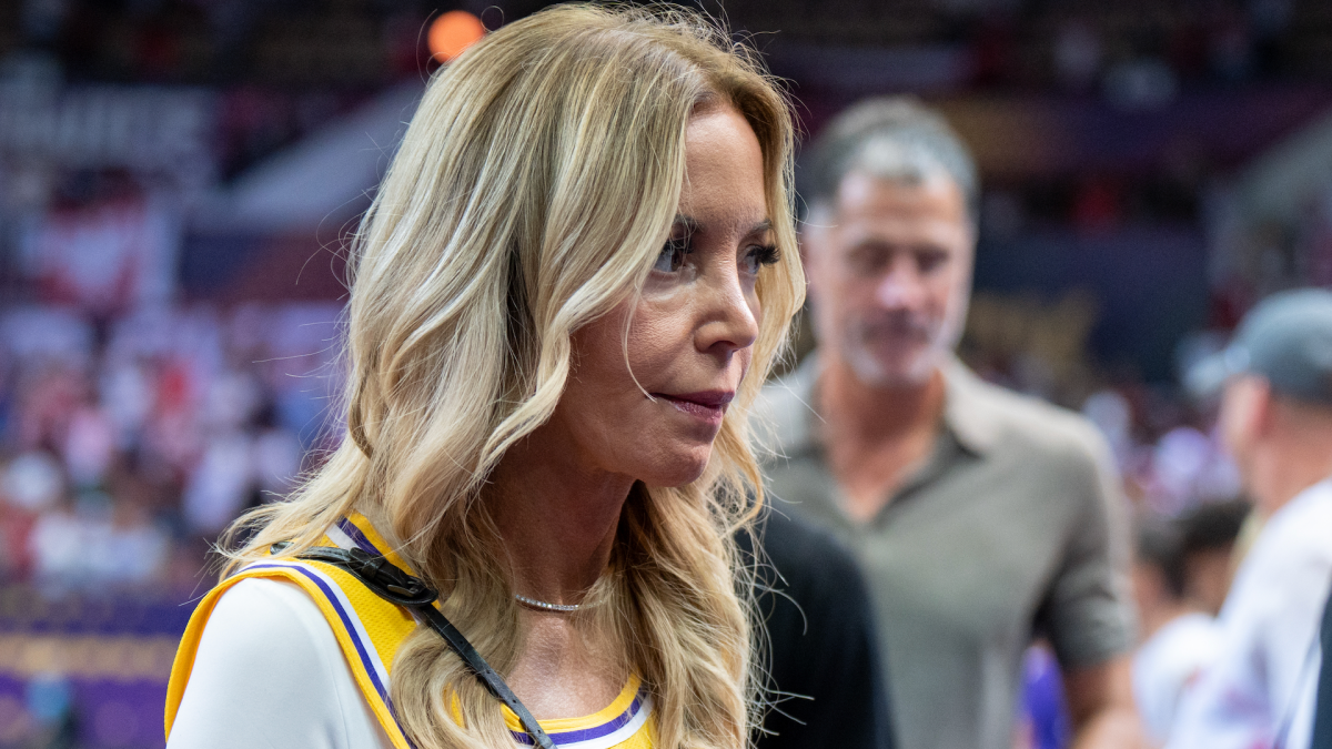 Jeanie Buss accuses siblings of conspiring against her as dispute over Lakers stake continues