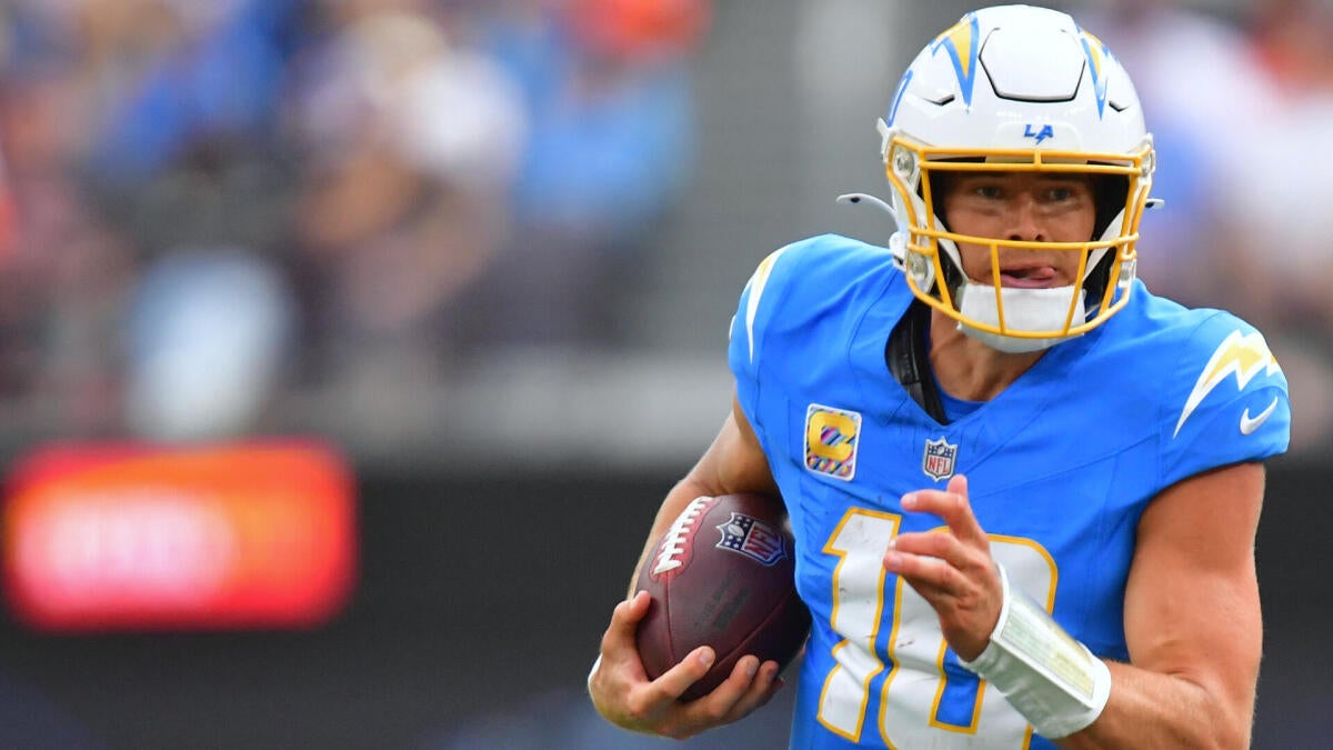 Fantasy football rankings Week 6: Dave Richard's tough start/sit calls for Justin Herbert, MarShawn Lloyd