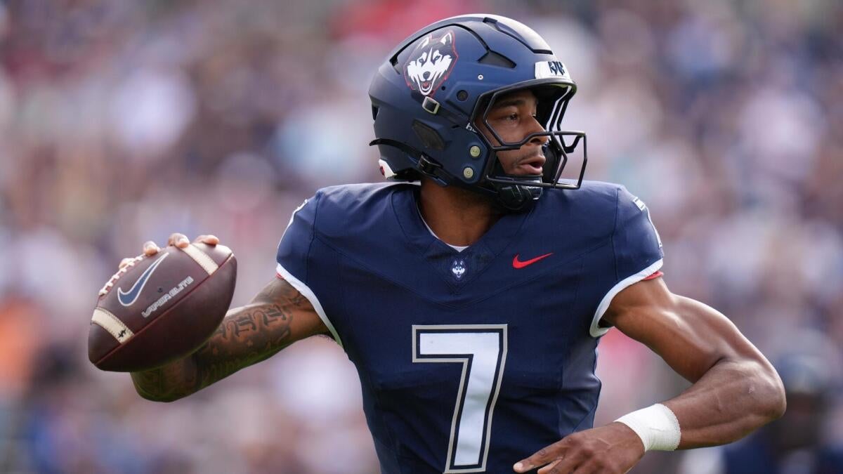 UMass vs. UConn prediction, odds, time: Week 8 Friday college football picks from proven model