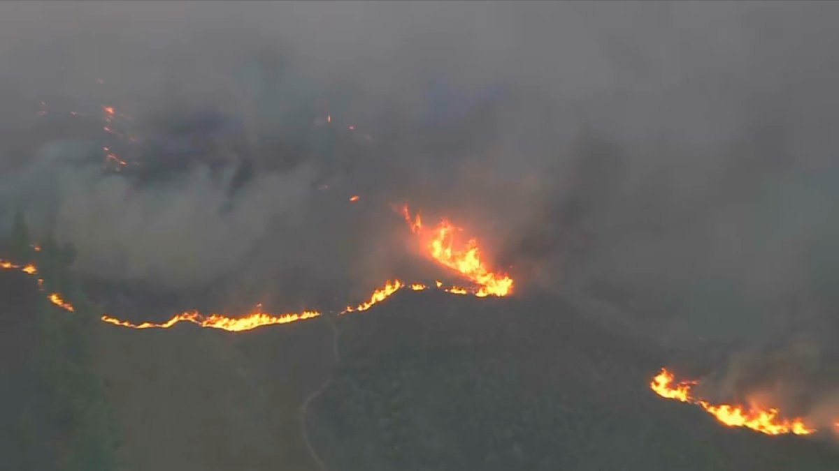 Brush fire burns in Malibu prompts evacuation warnings – NBC Los Angeles