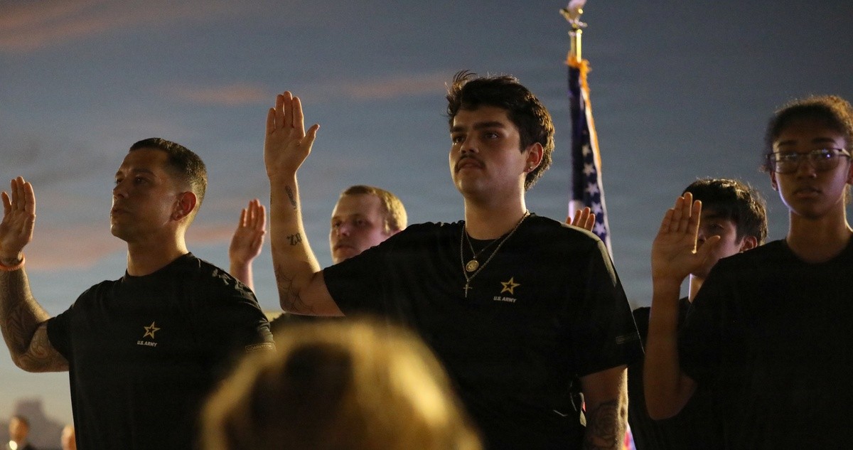 Army exceeds Special Forces recruiting target, maintaining manpower momentum