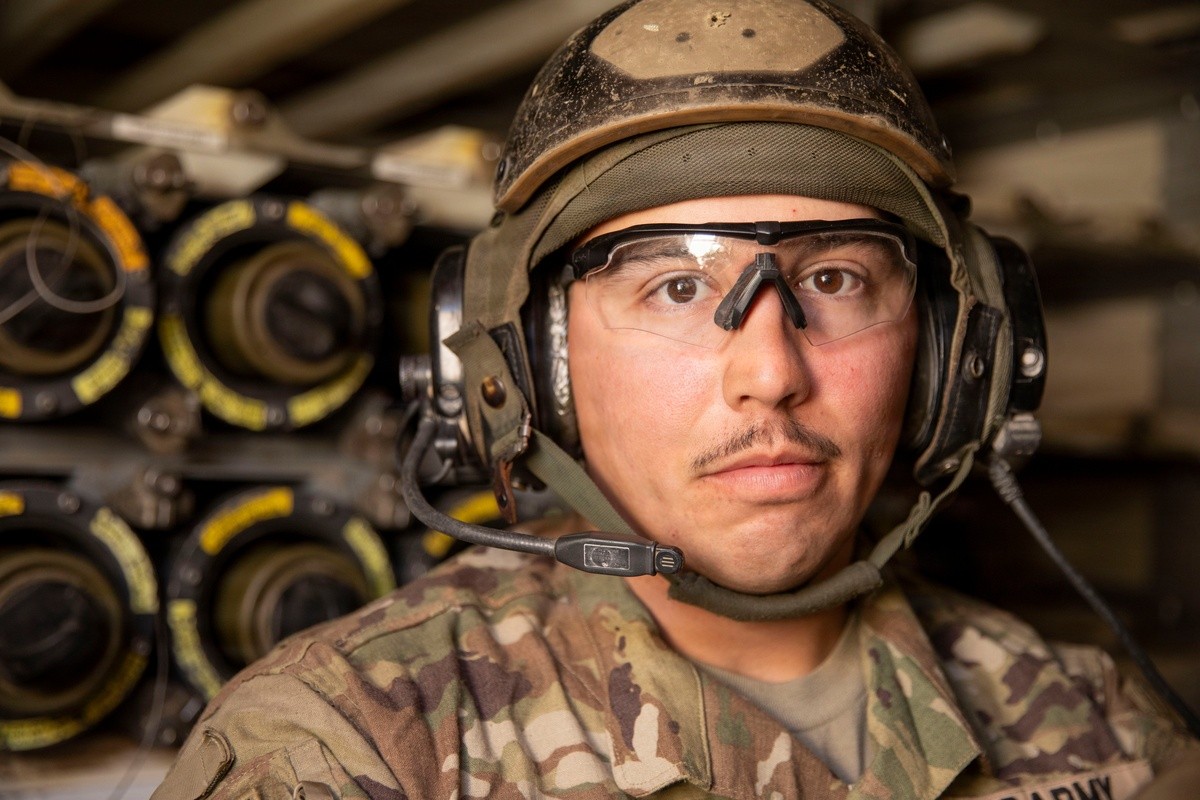 From UPS manager to Paladin assistant gunner: Soldier embraces first mobilization