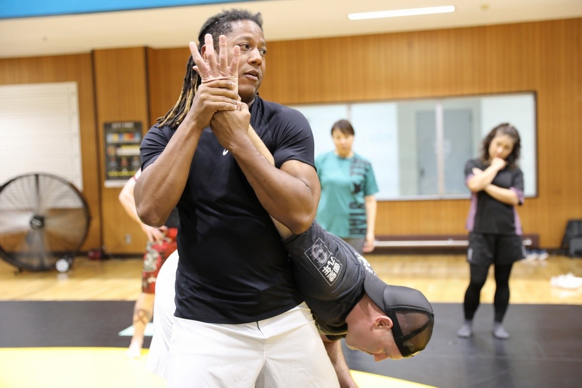 Self-defense workshop helps Camp Zama community members build confidence