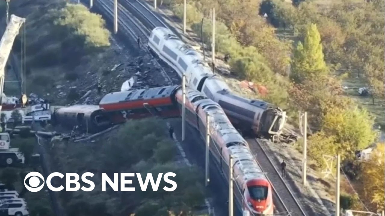 Deadly Spain high-speed train crash occurred after "inexplicable" controller decision, official says