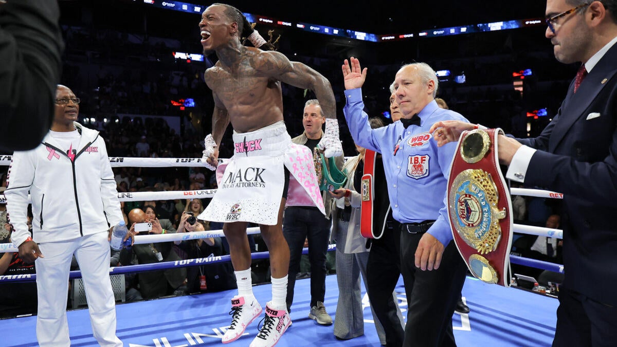 O'Shaquie Foster dominates Emanuel Navarrete to become unified junior lightweight champion