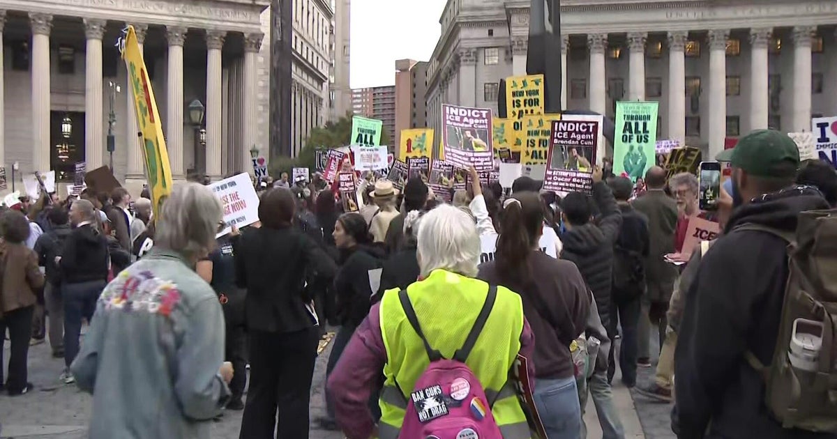 Protests erupt in New York City after ICE shooting in Marble Hill – CBS News