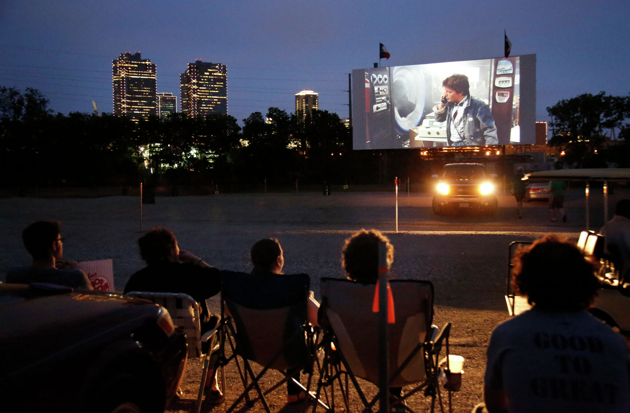 Recently closed Texas drive-in theater may not be dead after all – Chron