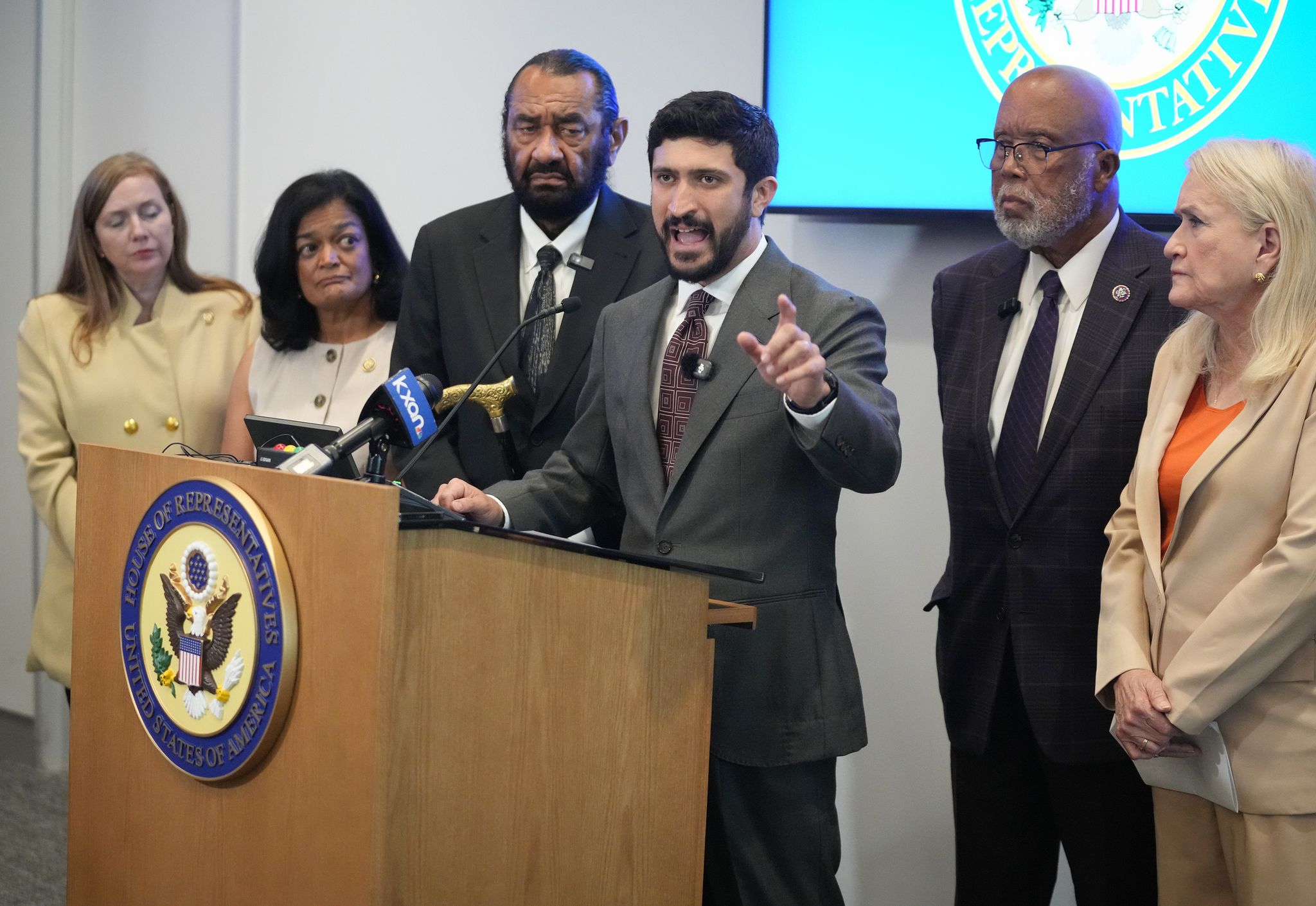 What Austin investigators still haven’t received in the ICE shooting case – Austin American-Statesman