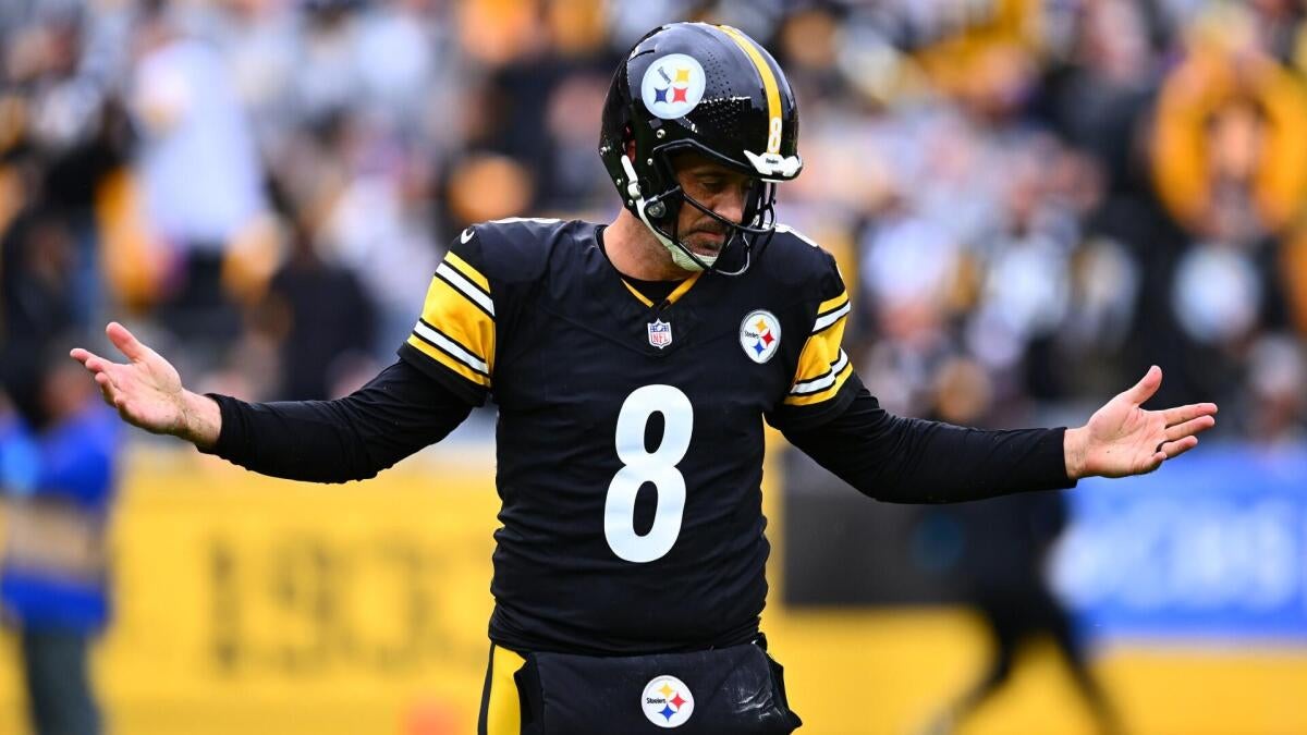 Aaron Rodgers passes Peyton Manning, Ben Roethlisberger in NFL record book after Week 5 win