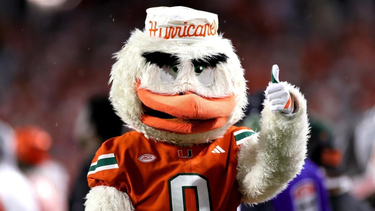 Miami president says ACC is in college football's 'second tier,' discusses moving to SEC, Big Ten