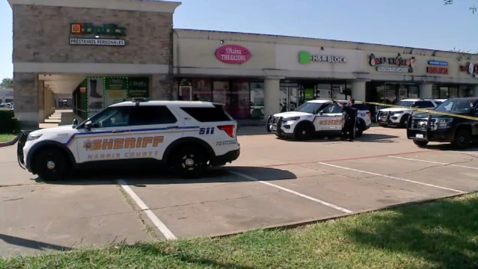 ICE agent strikes man with car during pursuit in Texas, authorities say – ABC News – Breaking News, Latest News and Videos