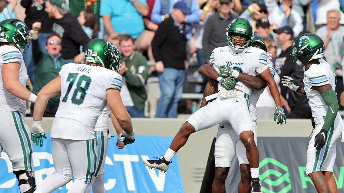 Tulane vs. Charlotte prediction, odds: Week 9 college football Friday picks by advanced model