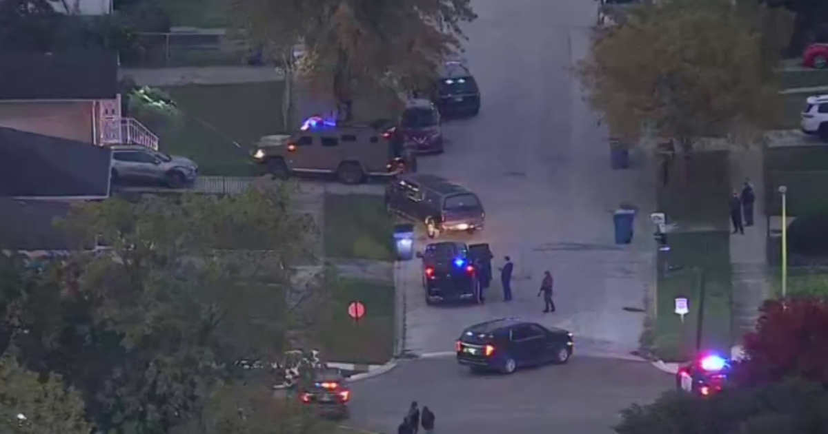 Police investigation underway in Dixmoor, Illinois – CBS News