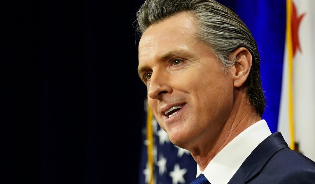 Newsom signs San Diego lawmaker's bill for local journalism tax credits – KPBS