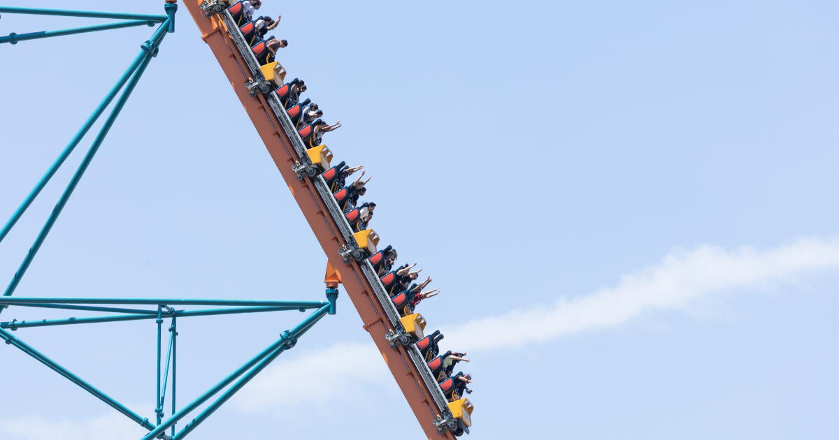 Six Flags Magic Mountain shuts down second coaster amid safety concerns, rider death in Georgia – Los Angeles Times