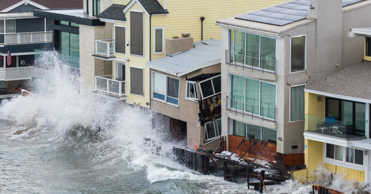 ‘It’s quite shocking’: Waves are battering Long Beach’s peninsula. It’s about to get worse – Los Angeles Times