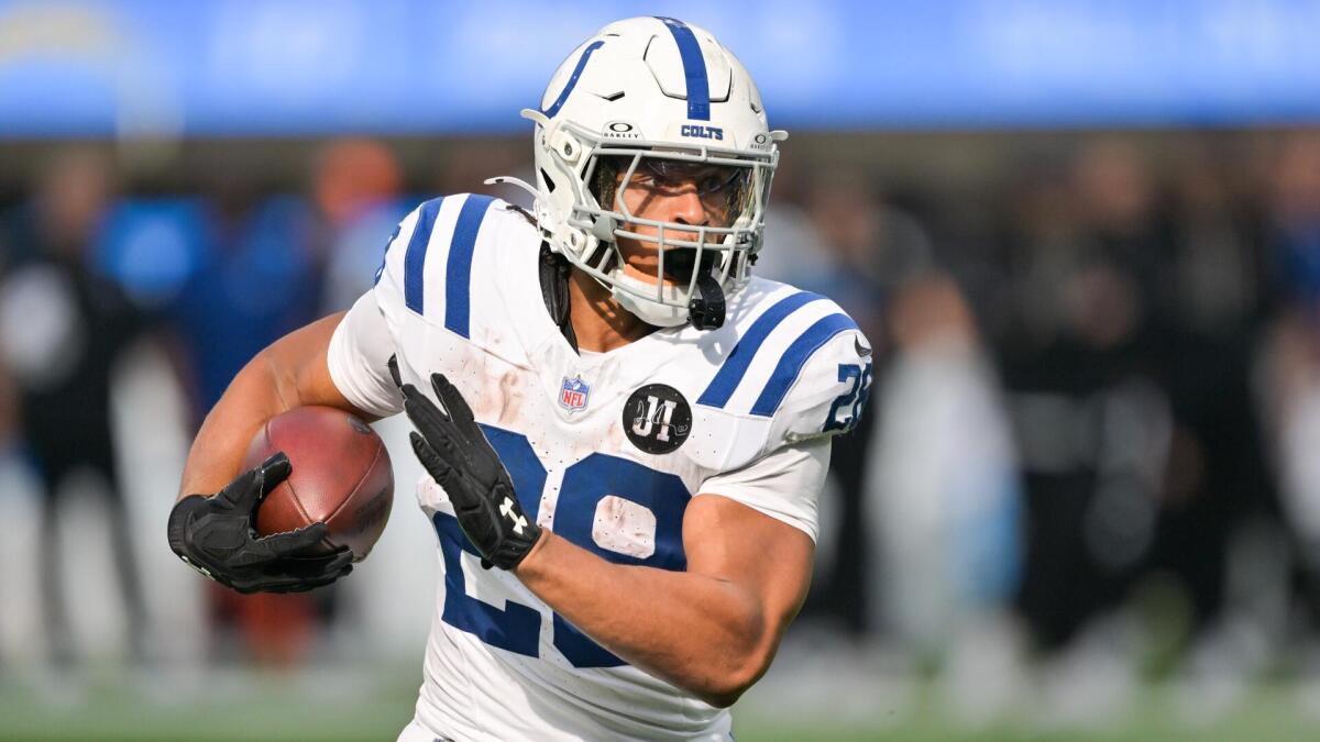 It wouldn't shock me if … NFL Week 8: Colts split Jonathan Taylor's reps, Lamar Jackson shows no rust